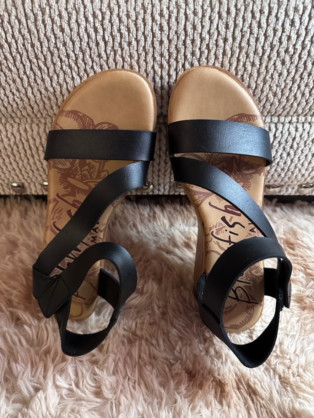 NWOT Blowfish Malibu Black Strappy Women's Sandals with Printed Tan Footbed